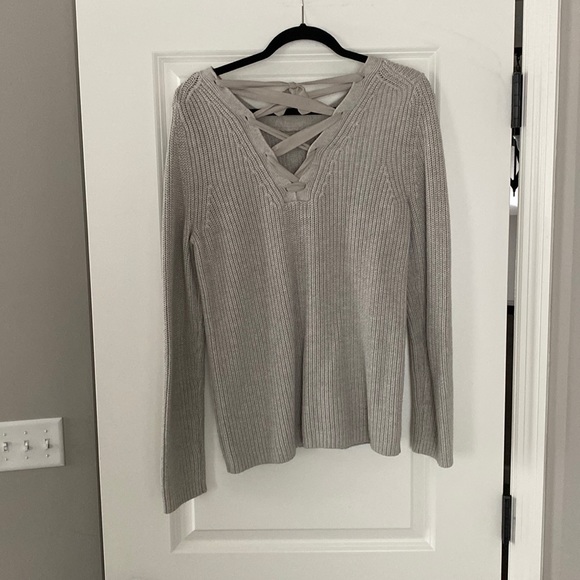 Banana Republic Lace Back Sweater - Picture 1 of 2